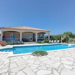 Domaine Oliveraie 8 Aigne (Herault)