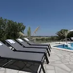 Domaine Oliveraie 8 Villa Aigne (Herault)