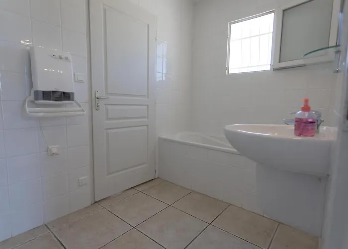Villa Domaine Oliveraie 8 Aigne (Herault)